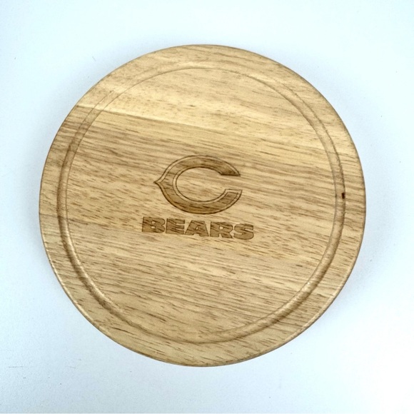 NFL Legacy Chicago Bears cutting/serving round brie cheese board & tool set - Picture 3 of 8